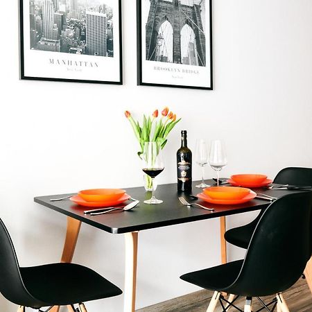 Easy Rent Apartments - Crystal Люблин Экстерьер фото