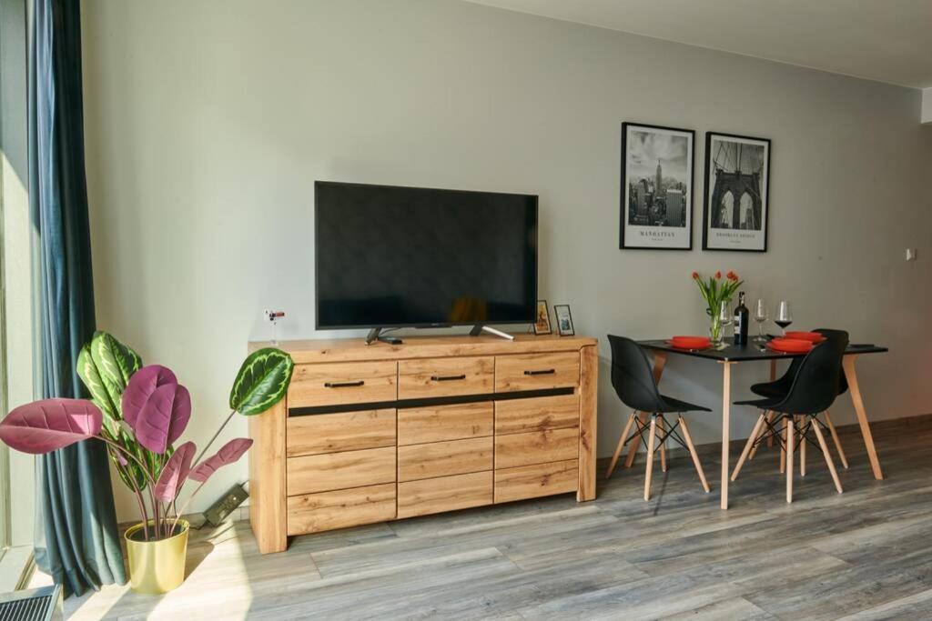 Easy Rent Apartments - Crystal Люблин Экстерьер фото